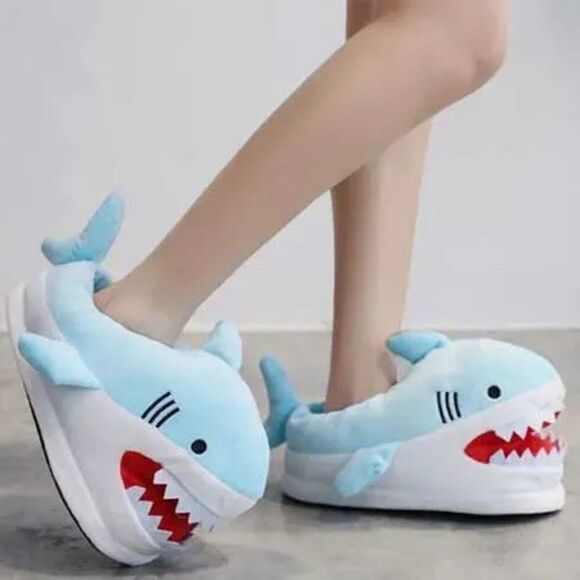 Ladies Blue Shark Slippers - Brand New - Picture 1 of 3